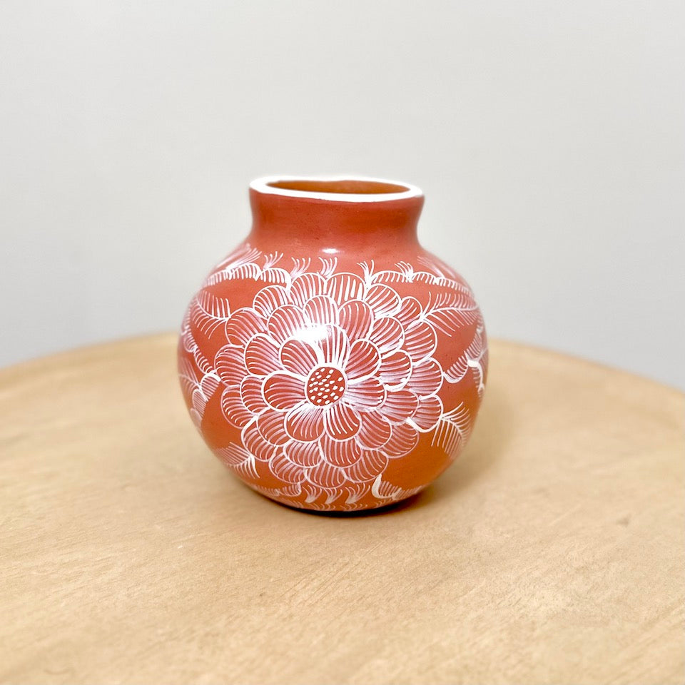 Mini Round Palo de Rosa Huancinto Flower Vase