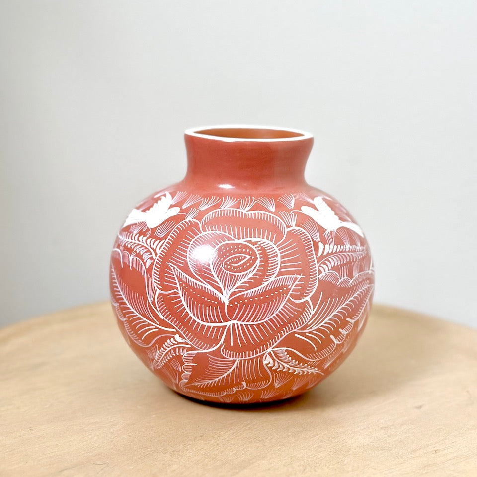 Medium Round Palo de Rosa Huancinto Flower Vase