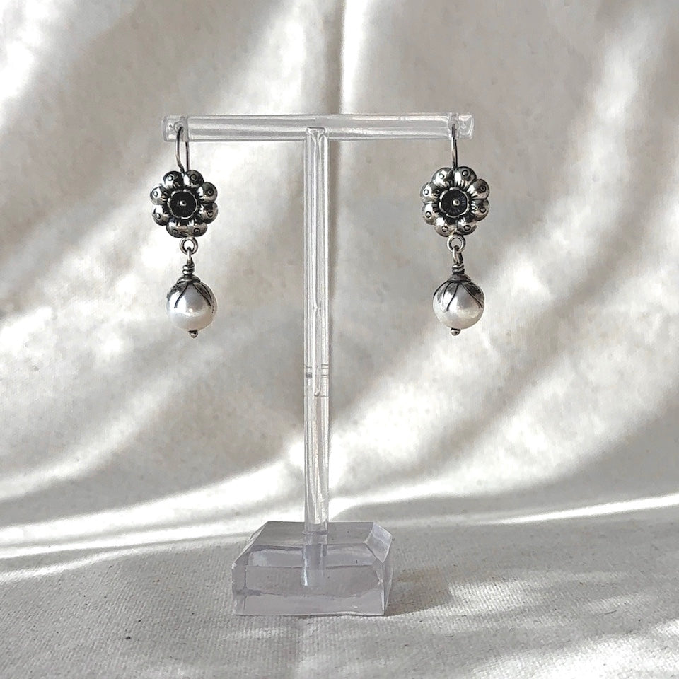 Flower Pearl Mazahua Earrings