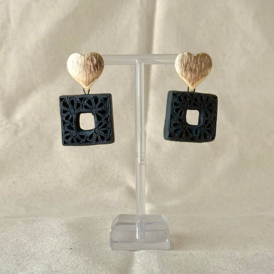 Square Barro Negro with Heart Stud