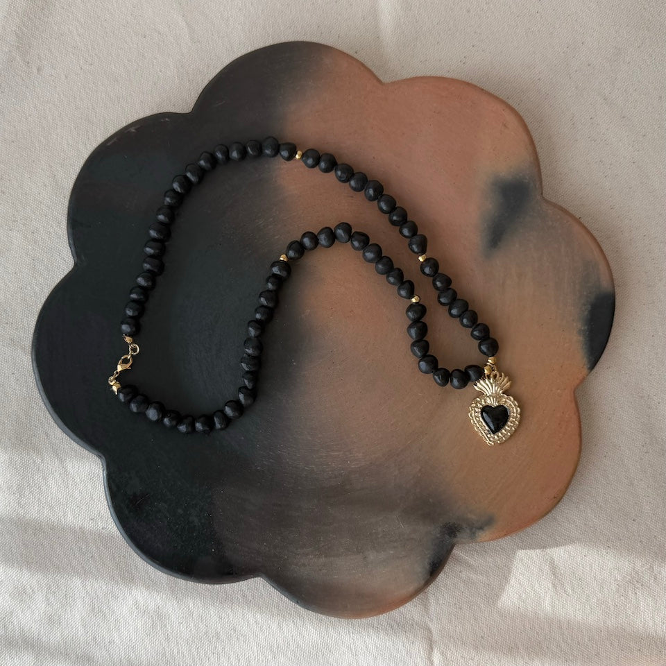 Barro Negro Black Sacred Heart Necklace