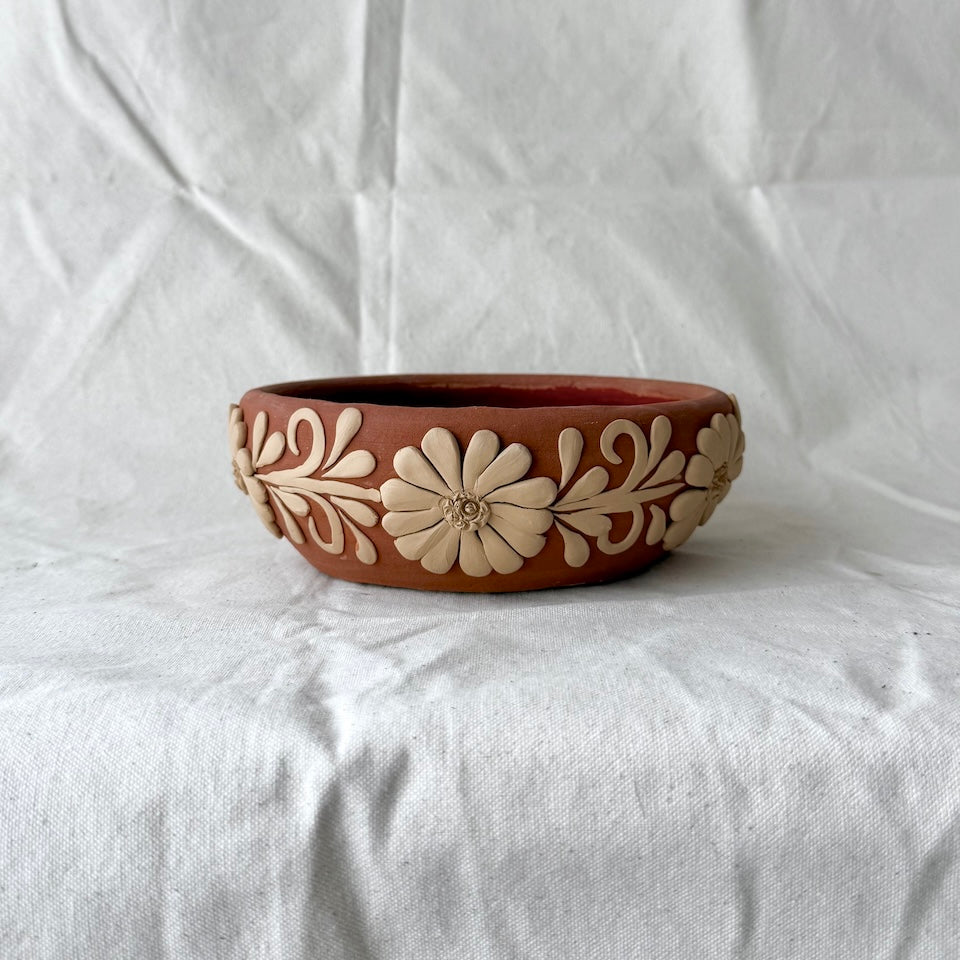 Gaytan Small Embroidered Red Flower Clay Bowls