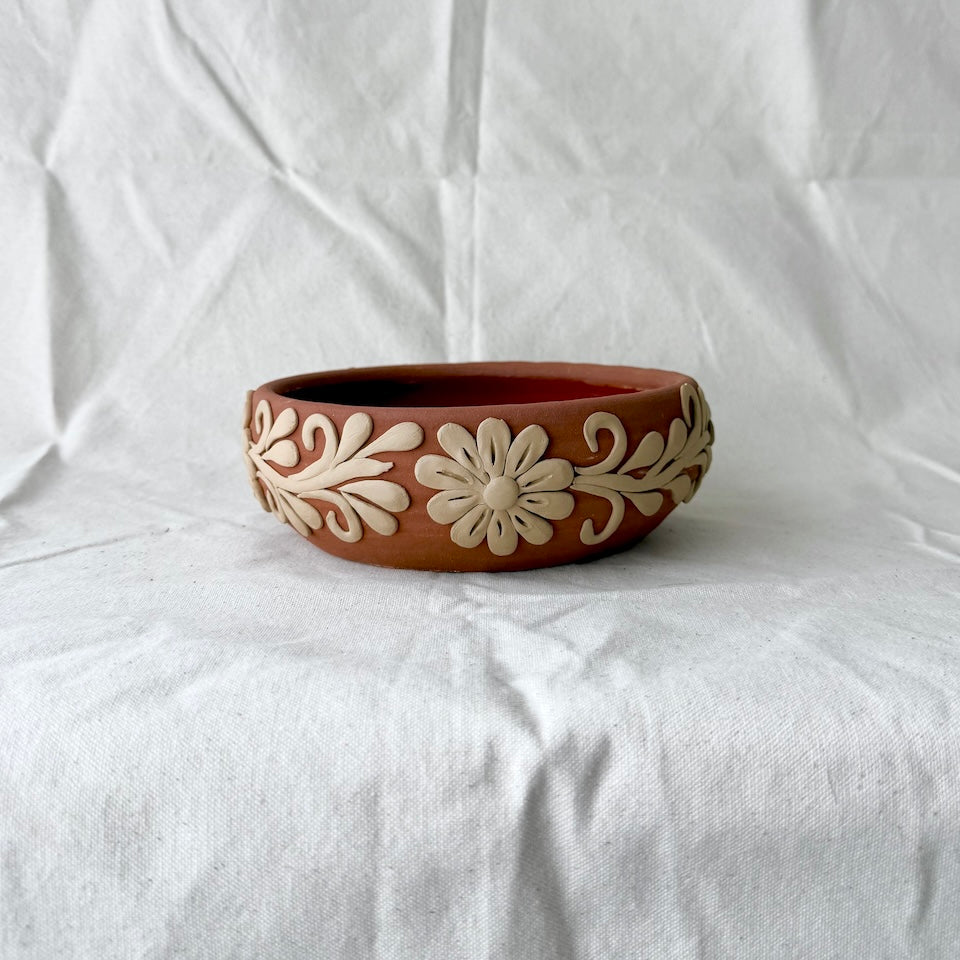 Gaytan Small Embroidered Red Flower Clay Bowls