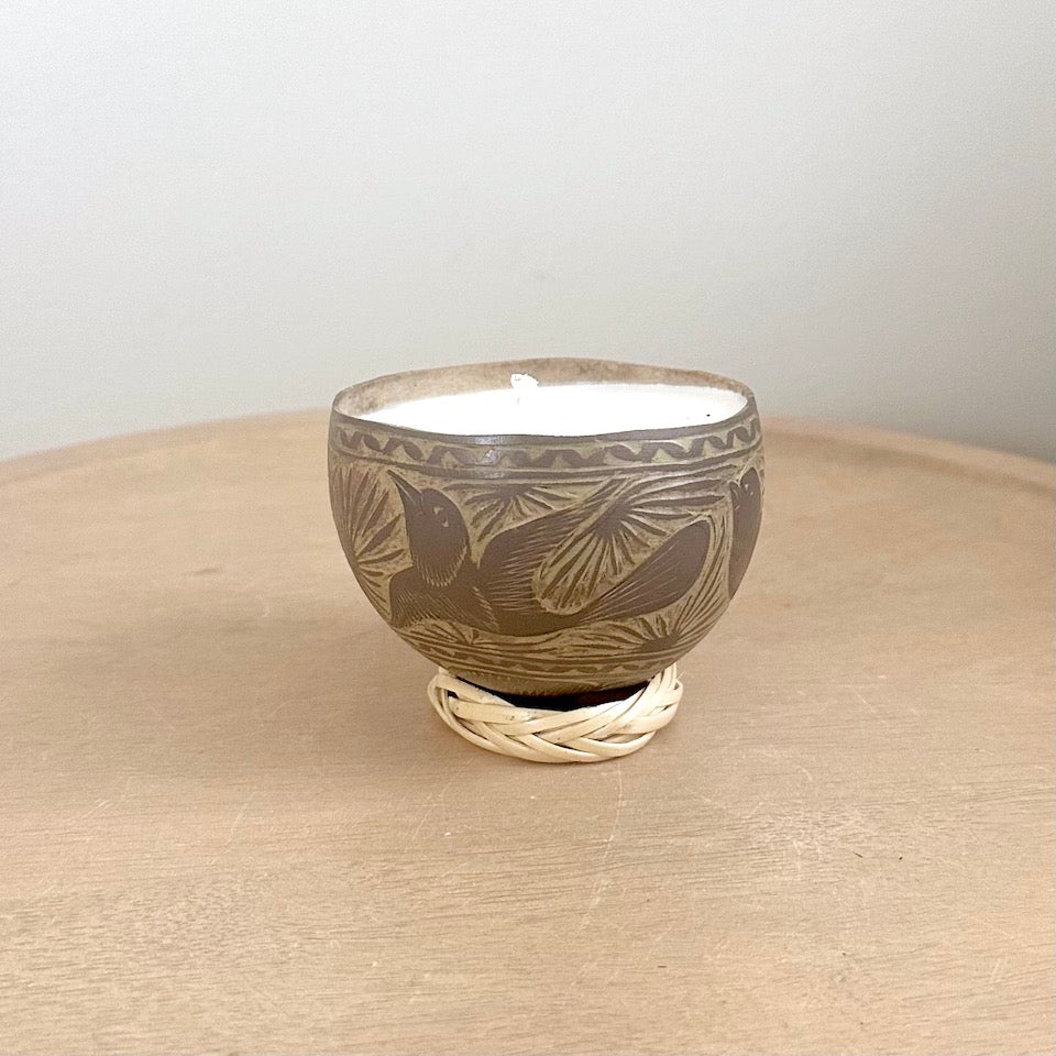 Light Brown Cafecito Jicara Candle